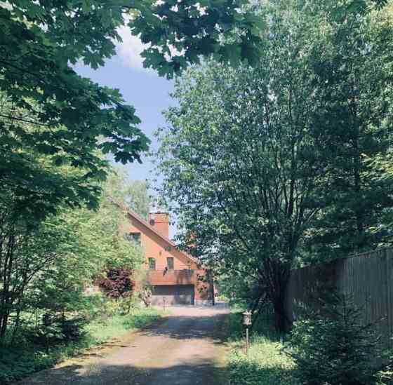 Дом, 720 м2, 18 соток, 3 эт. Видное