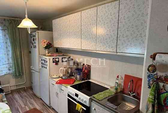 3-комн. квартира, 65.4 м2, 1/12 эт. Москва