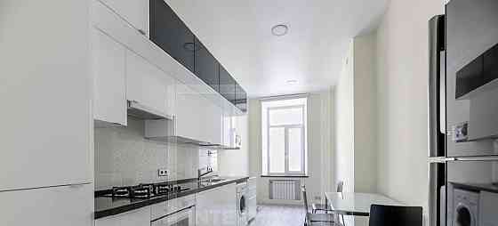 4-комн. квартира, 140 м2, 4/6 эт. Москва