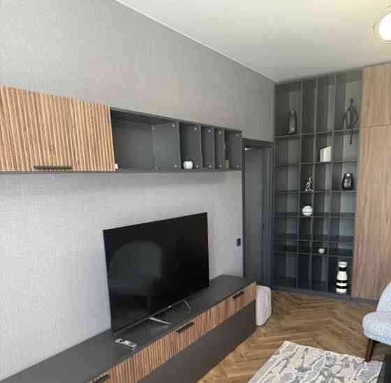 2-комн. квартира, 57 м2, 6/8 эт. Москва