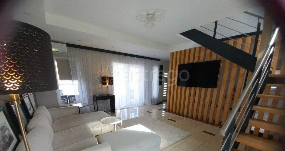 Коттедж, 240 м2, 10 соток, 2 эт. Москва - изображение 2