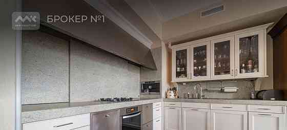 4-комн. квартира, 154 м2, 3/4 эт. Санкт-Петербург