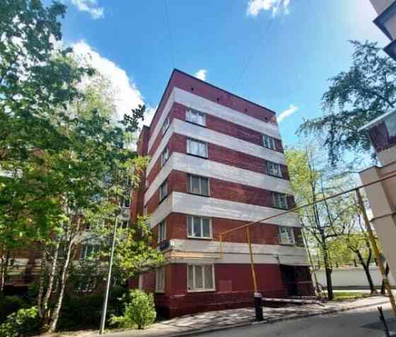 3-комн. квартира, 85 м2, 5/5 эт. Москва