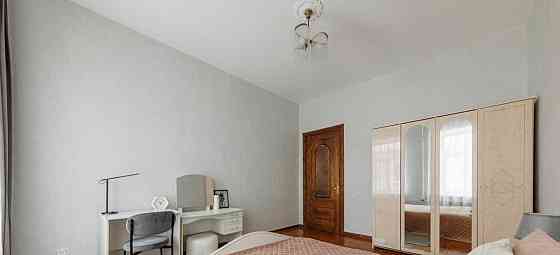 3-комн. квартира, 120 м2, 3/5 эт. Санкт-Петербург