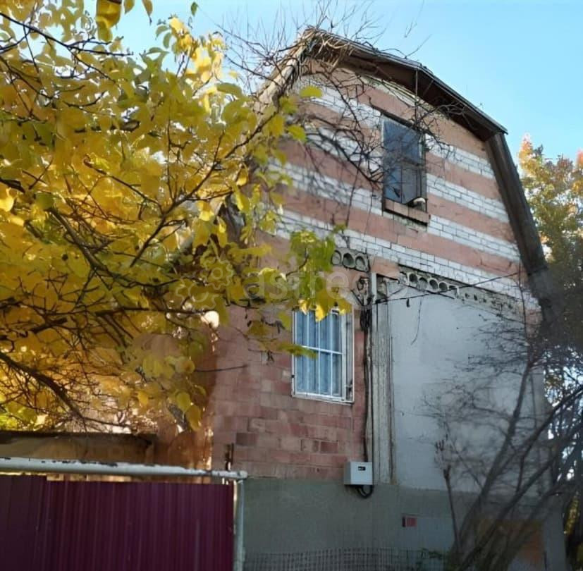 Дом, 53 м2, 6.2 сотки, 3 эт. Астрахань - изображение 1