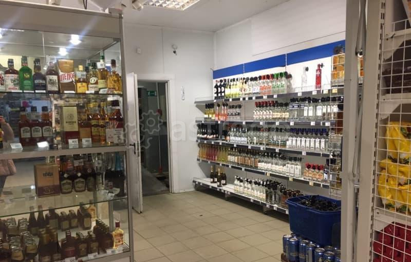 Торговое помещение, 687 м2 Санкт-Петербург - изображение 1