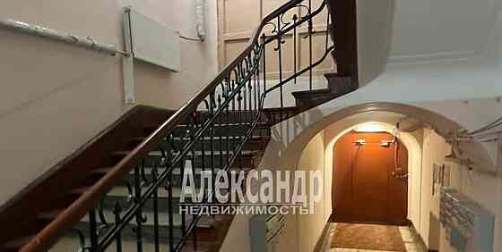 5-комн. квартира, 141 м2, 3/6 эт. Санкт-Петербург