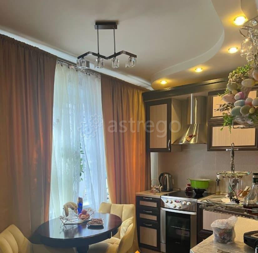 2-комн. квартира, 50.4 м2, 1/5 эт. Райчихинск - изображение 2