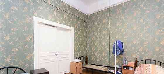 4-комн. квартира, 130 м2, 3/6 эт. Москва