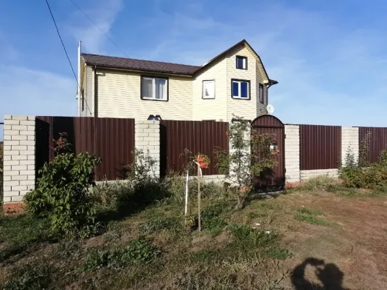 Продам коттедж, 157 м2, ИЖС 15 соток, 2 этажа Саратов
