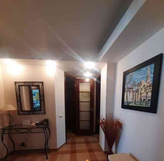 4-комн. квартира, 130 м2, 8/17 эт. Москва