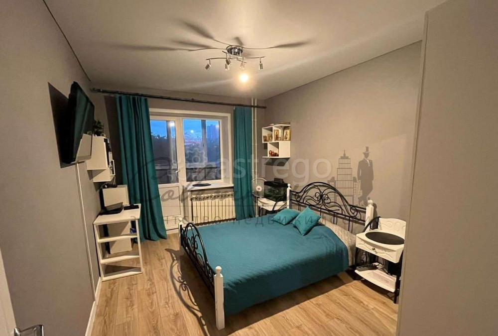 2-комн. квартира, 65 м2, 1/9 эт. Старый Оскол - изображение 1