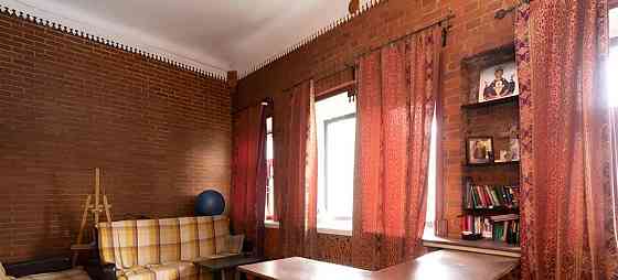 4-комн. квартира, 130 м2, 3/6 эт. Москва