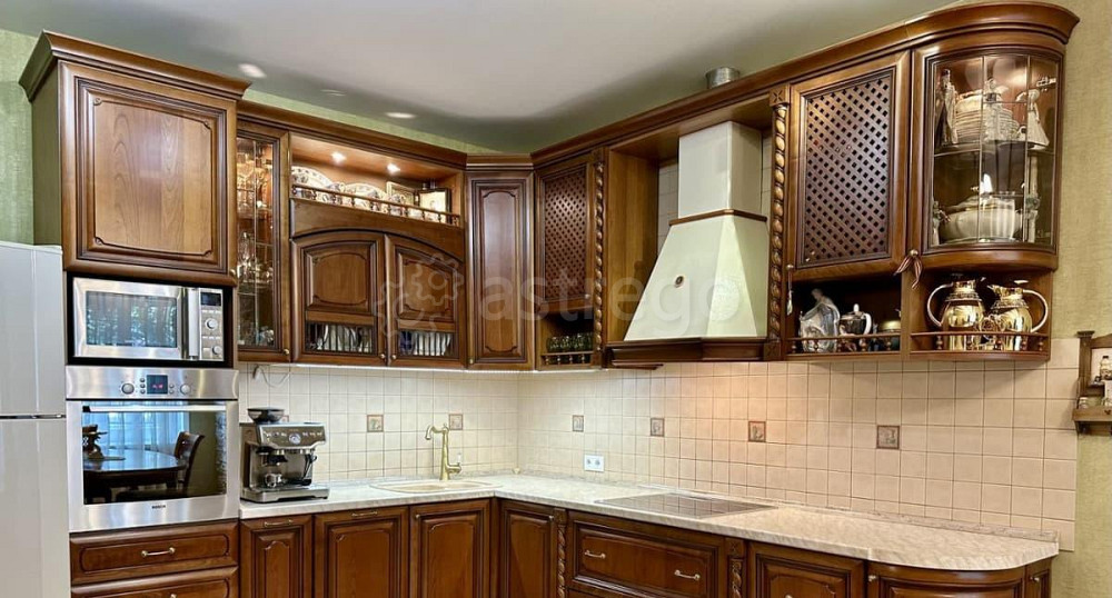 Коттедж, 202 м2, 9.06 сотки, 3 эт. Барнаул - изображение 1