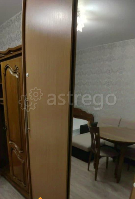 Комната, 38 м2, 5/5 эт. Москва - изображение 1