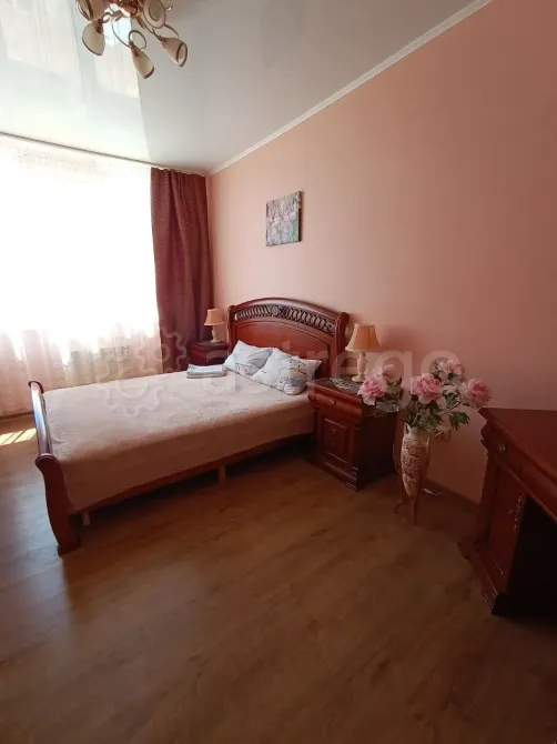 Сдам 1-комн. Квартиру, 46 м2, 5/10 эт., Посуточно Севастополь - изображение 6