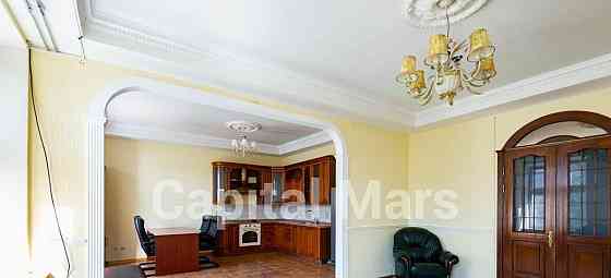 4-комн. квартира, 135 м2, 3/8 эт. Москва