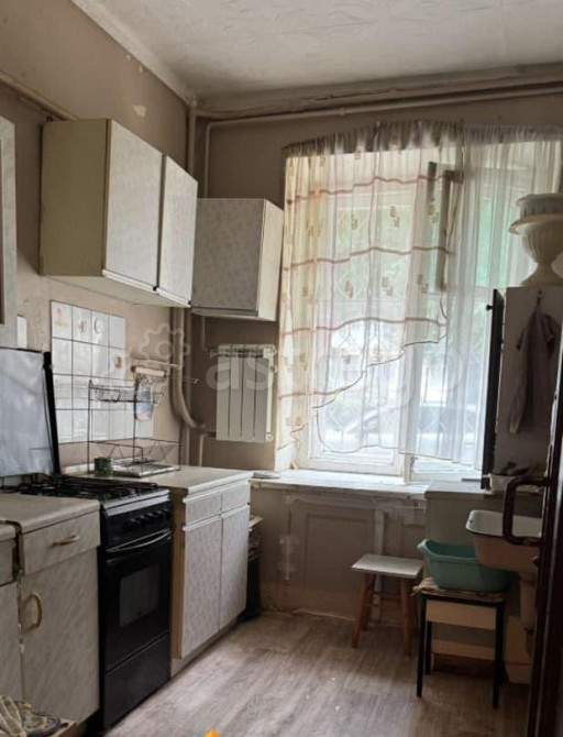 Комната, 30.3 м2, 1/5 эт. Москва - изображение 1