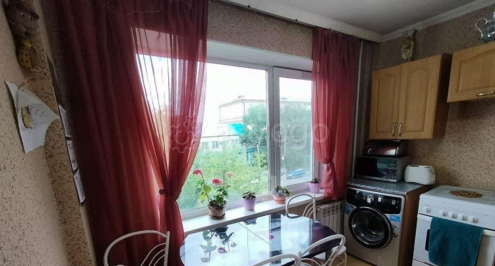 3-комн. квартира, 51.4 м2, 3/5 эт. Белогорск - изображение 1