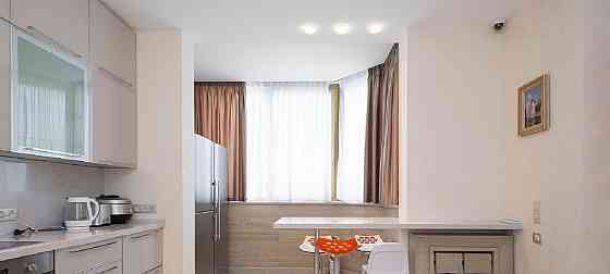 5-комн. квартира, 211 м2, 13/17 эт. Москва