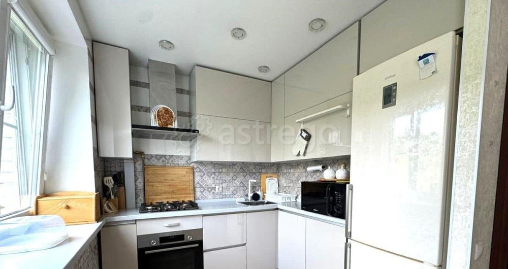 3-комн. квартира, 60 м2, 4/5 эт. Москва - изображение 2