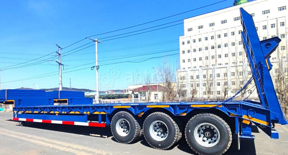 Полуприцеп трал г/п 50 т., 3 оси, с уширителями Благовещенск - изображение 1