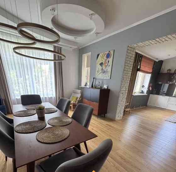 Дом, 350 м2, 40 соток, 2 эт. Санкт-Петербург