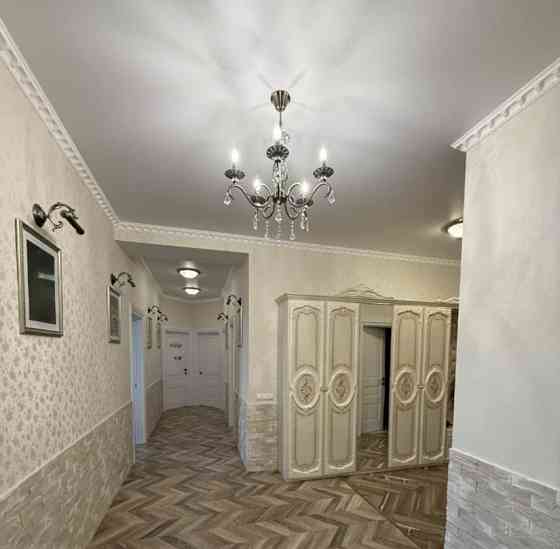 5-комн. квартира, 141 м2, 3/7 эт. Химки