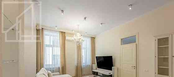 5-комн. квартира, 170 м2, 3/5 эт. Москва