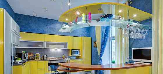 5-комн. квартира, 210 м2, 3/6 эт. Санкт-Петербург