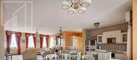 3-комн. квартира, 137 м2, 5/8 эт. Москва