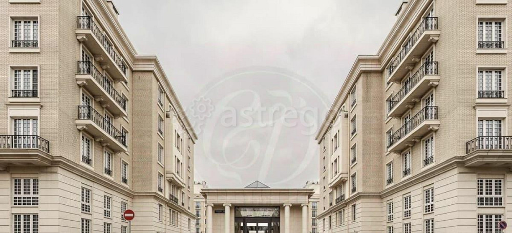 6-комн. квартира, 550 м2, 1/9 эт. Москва - изображение 2