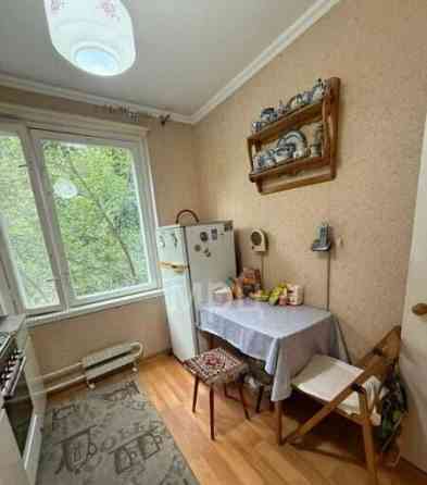 3-комн. квартира, 33 м2, 3/9 эт. Москва