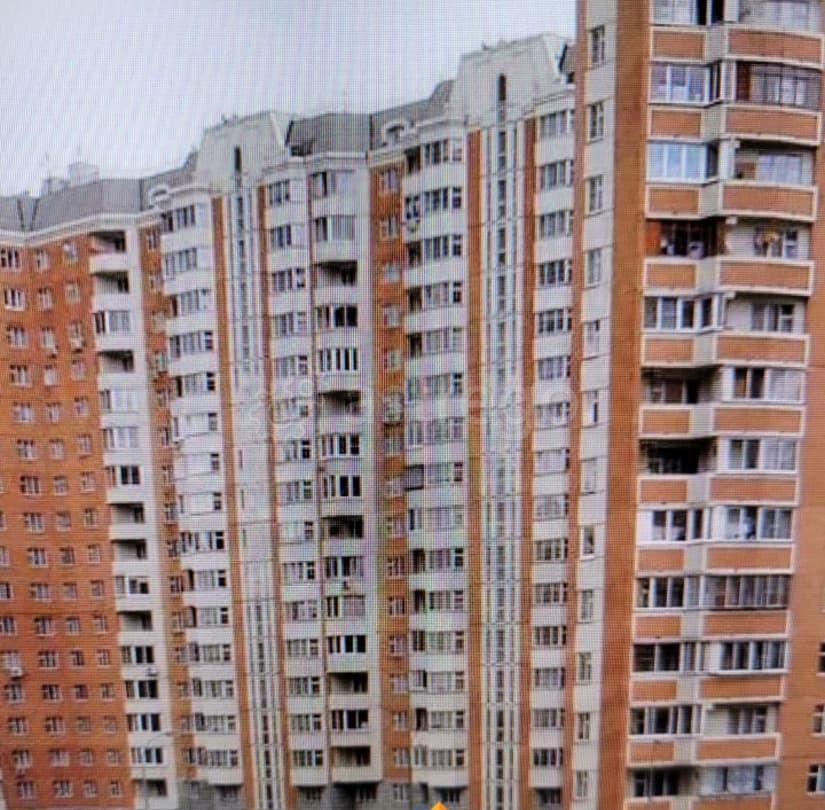 Комната, 15 м2, 8/17 эт. Москва - изображение 1