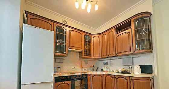 2-комн. квартира, 66 м2, 3/4 эт. Москва