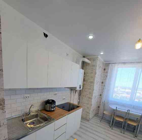 2-комн. квартира, 65 м2, 18/21 эт. Астрахань