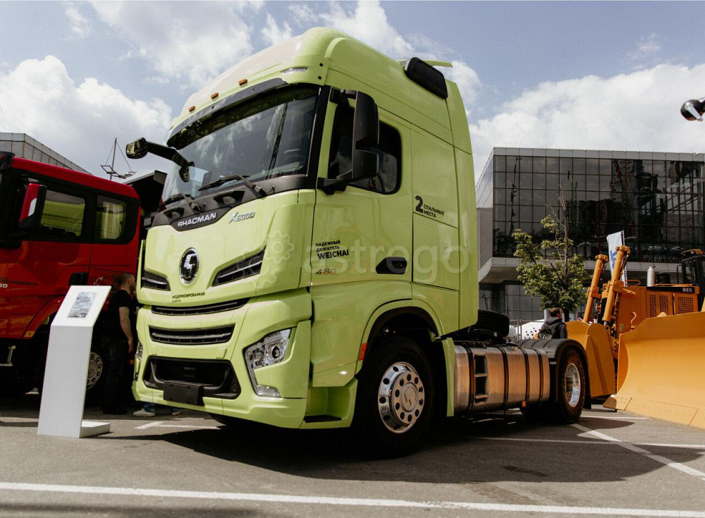 Тягач Shacman X6000 4x2 Weichai 480 л.с. зеленый Москва - изображение 1