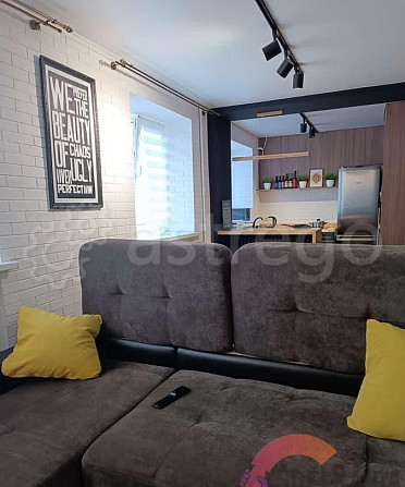 2-комн. квартира, 42 м2, 1/5 эт. Нефтекамск - изображение 2