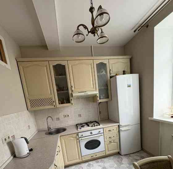2-комн. квартира, 60 м2, 3/5 эт. Барнаул