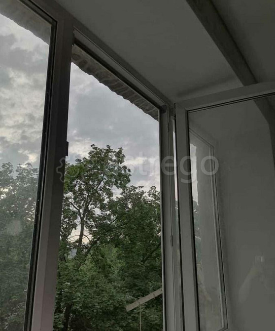 Комната, 12 м2, 3/5 эт. Старый Оскол - изображение 3