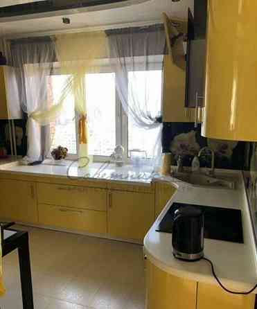 3-комн. квартира, 93 м2, 14/14 эт. Старый Оскол