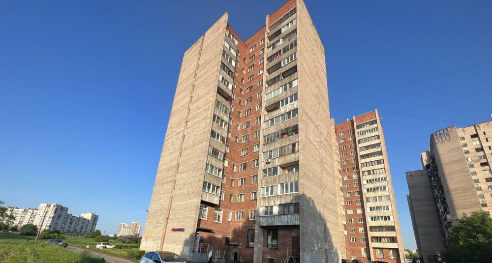 Комната, 13 м2, 8/15 эт. Санкт-Петербург - изображение 2
