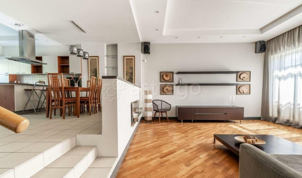 Таунхаус, 197 м2, 1.05 сотки, 3 эт. Санкт-Петербург - изображение 1