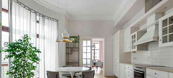 4-комн. квартира, 250 м2, 5/6 эт. Москва