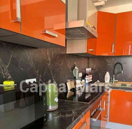 2-комн. квартира, 64 м2, 21/23 эт. Москва
