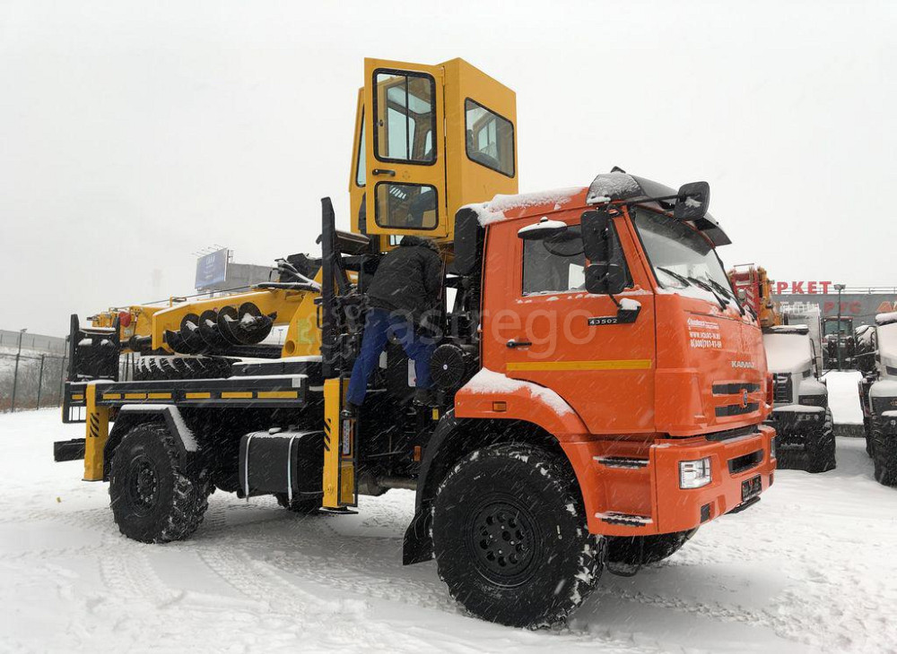 Бурильная машина с манипулятором 4.2 т TECSIL D 500 на шасси КАМАЗ 43502 Москва - изображение 1