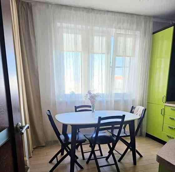 2-комн. квартира, 57 м2, 21/25 эт. Химки