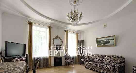 4-комн. квартира, 120 м2, 2/4 эт. Москва