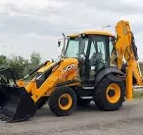 Аренда экскаватора погрузчика / услуга трактора Архангельск - изображение 1