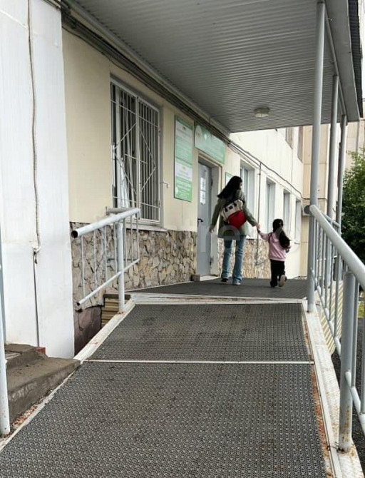 Комната, 37.7 м2, 1/3 эт. Бураево - изображение 1